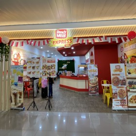 shop & dine