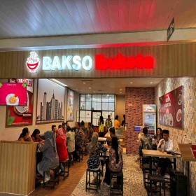 shop & dine
